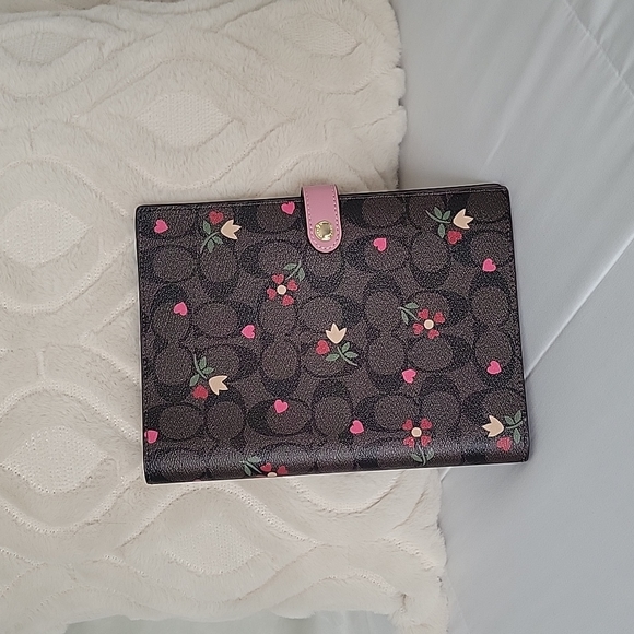 Coach Accessories - Coach signature floral notebook